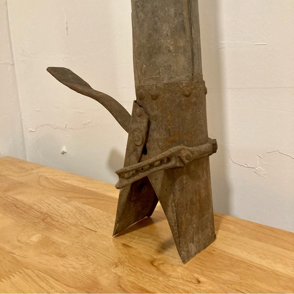 Antique Cultivator Garden Tool Seed Planter 33” Long Wood Handle - Picture 2 of 15
